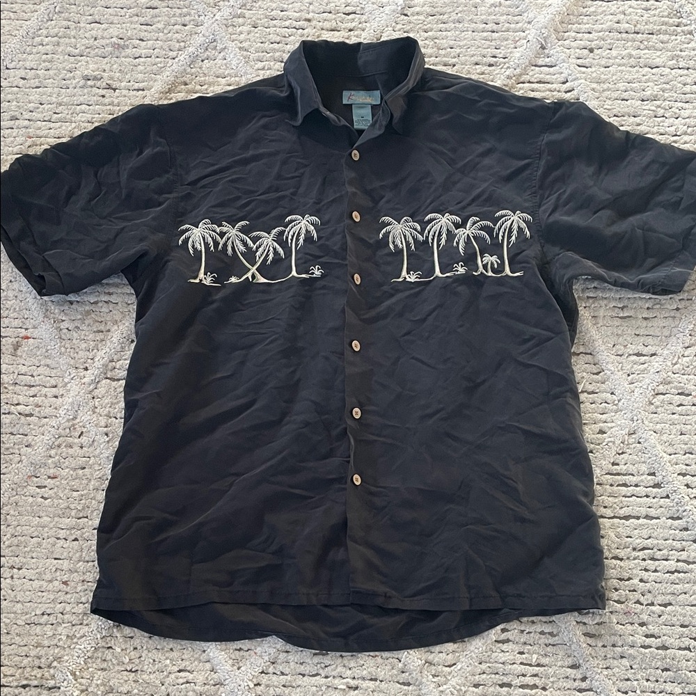Kaylua Bay Black Palm Tree Embroidered Men's Shirt size medium